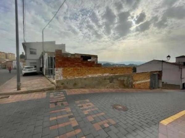 Terreno en calle Colón