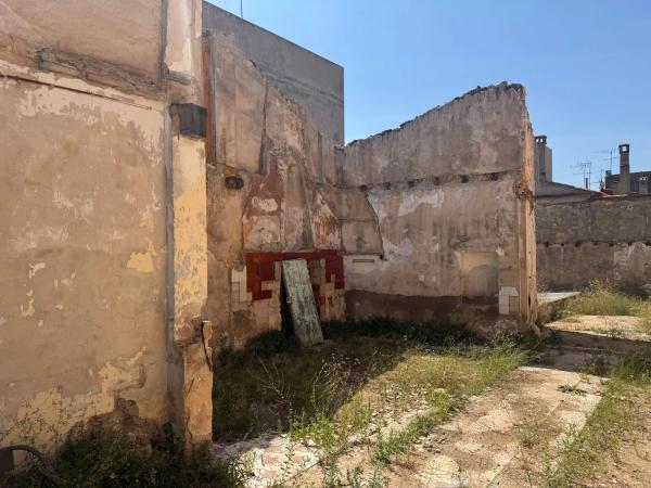 Terreno en calle Ramón y Cajal, 4