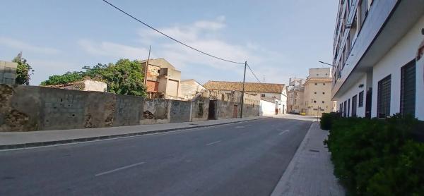 Terreno en calle del Dṟ. Juan Antonio Bernat Rodrigo, 70