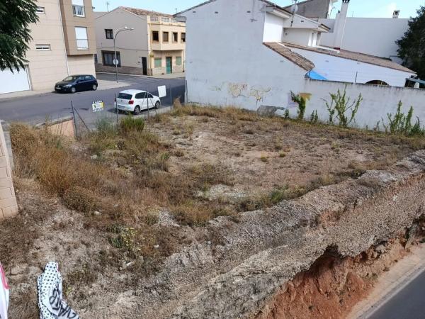Terreno en calle Antonio Machado
