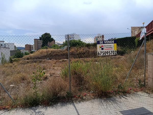 Terreno en calle Antonio Machado