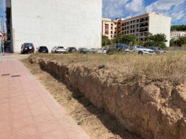 Terreno en calle la Hoya s/n