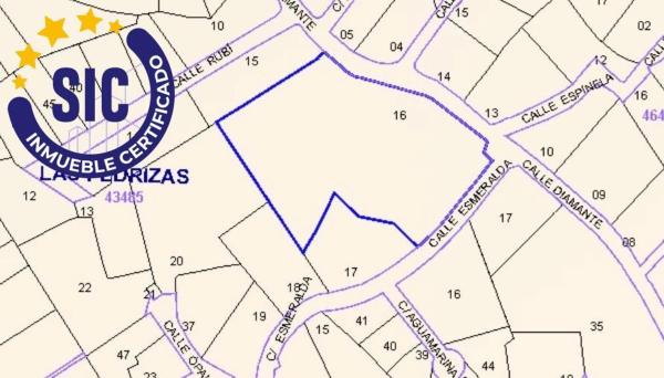 Terreno en calle Diamante