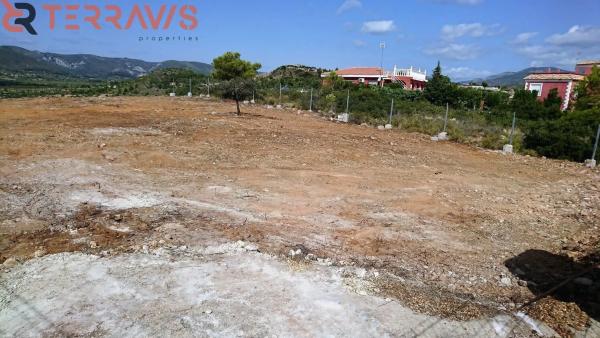 Terreno en calle Esmeralda, 33