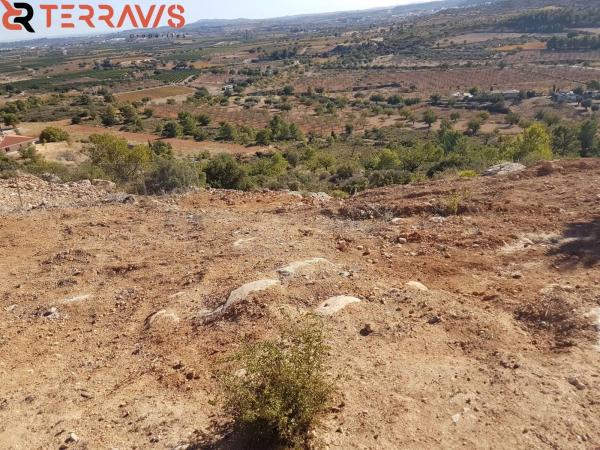 Terreno en calle Esmeralda, 33