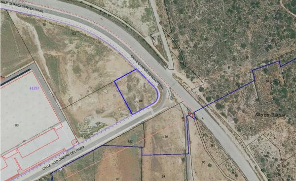 Terreno en calle Química María Teresa Toral, 21