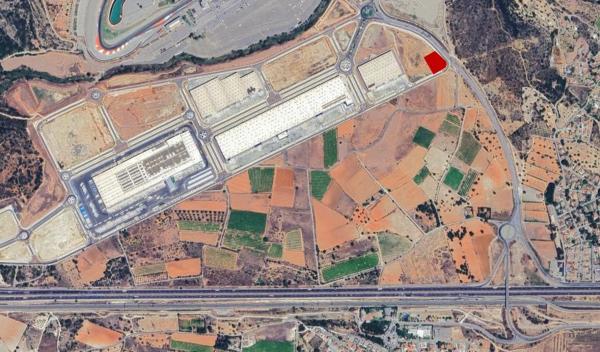 Terreno en calle Química María Teresa Toral, 21