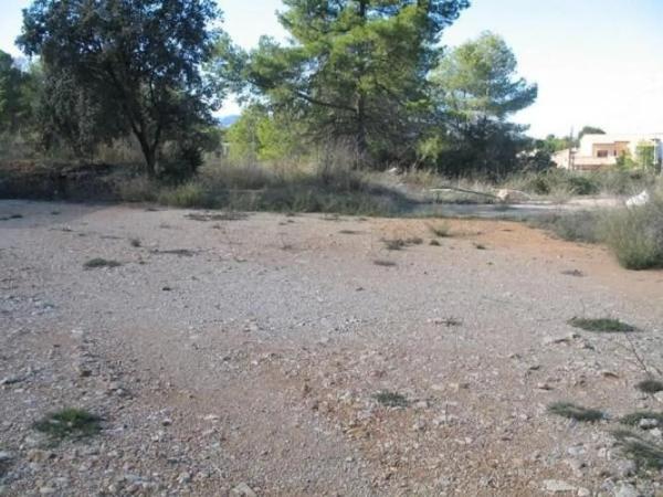 Terreno en calle Llanorel