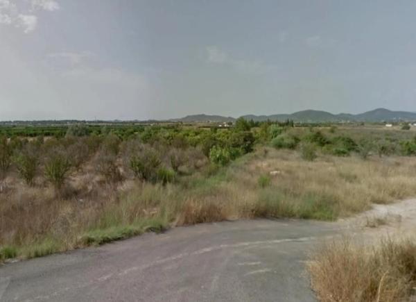 Terreno en plaza Numero 39