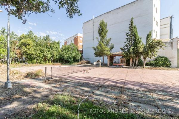 Terreno en calle Valle de Andorra, 5