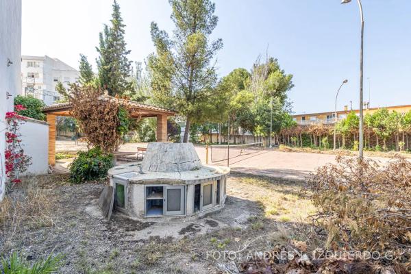 Terreno en calle Valle de Andorra, 5