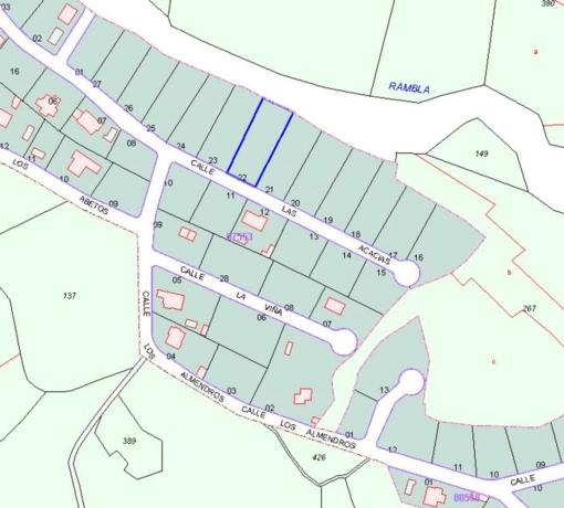 Terreno en calle Llanorel