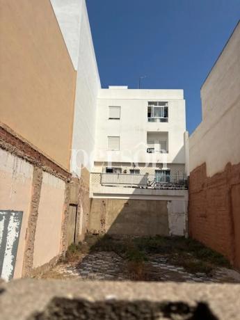 Terreno en calle del Cid