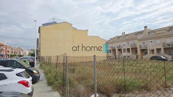 Terreno en avenida Vicente Ros