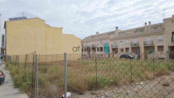 Terreno en avenida Vicente Ros