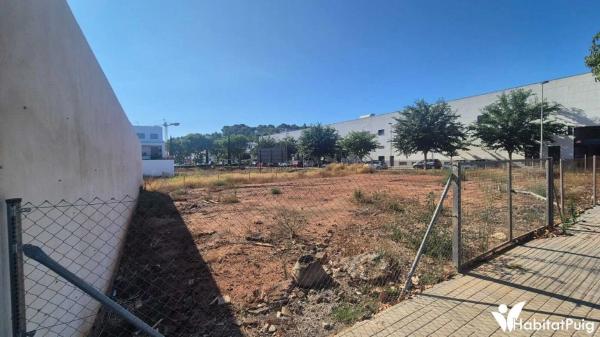 Terreno en calle de Rodríguez de Trujillo i Monterde