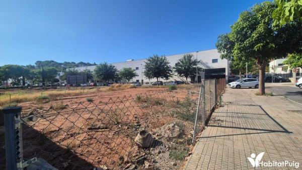 Terreno en calle de Rodríguez de Trujillo i Monterde