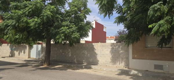 Terreno en calle Tirant lo Blanch, 4