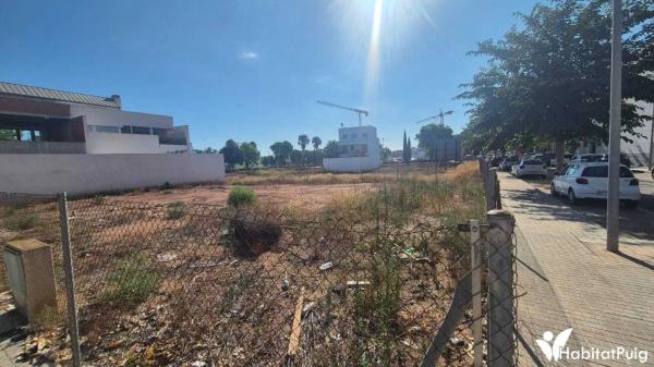 Terreno en calle de Rodríguez de Trujillo i Monterde