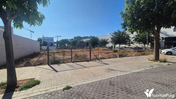 Terreno en calle de Rodríguez de Trujillo i Monterde