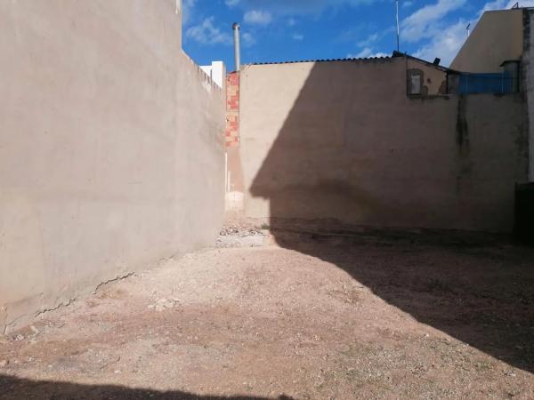 Terreno en avenida de Serra, 55