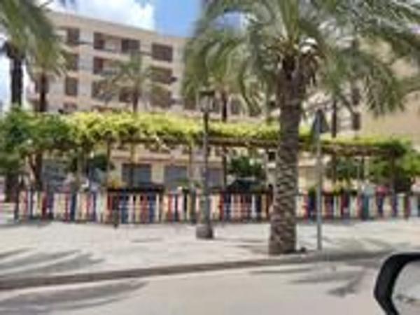 Terreno en calle de Moncada, 9