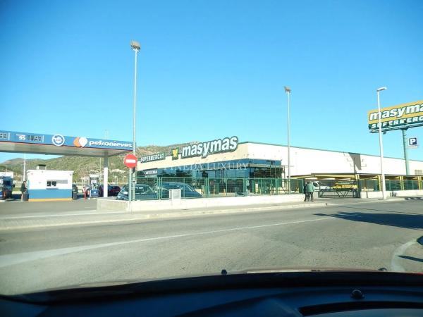 Terreno en calle Garroferes