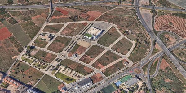 Terreno en calle Moreres