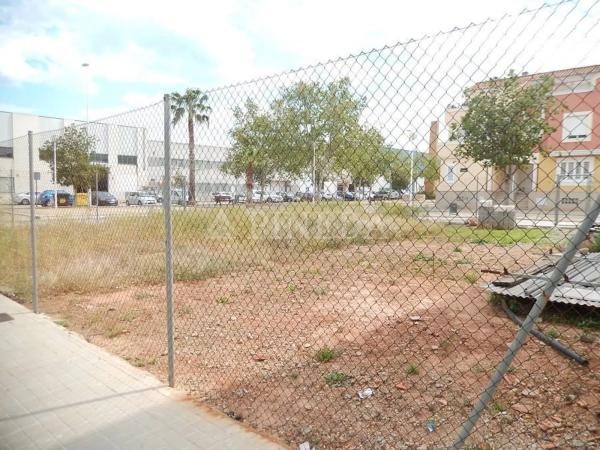 Terreno en calle Professor Tierno Galván