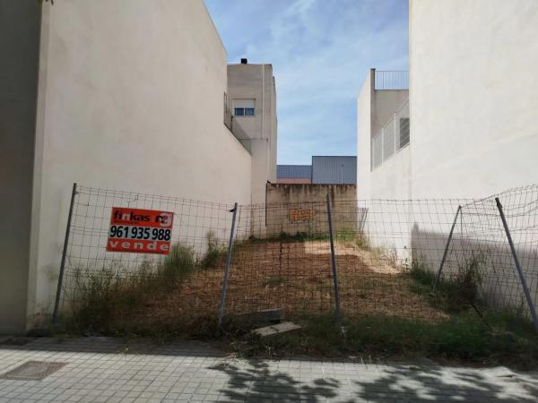 Terreno en calle les Moreres, 26