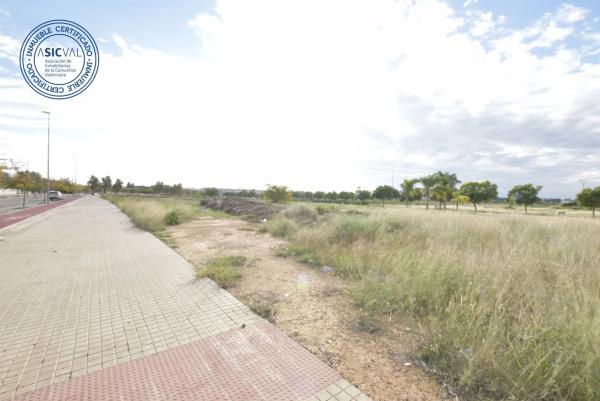 Terreno en avenida de Blasco Ibañez
