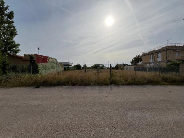 Terreno en calle 136, 4