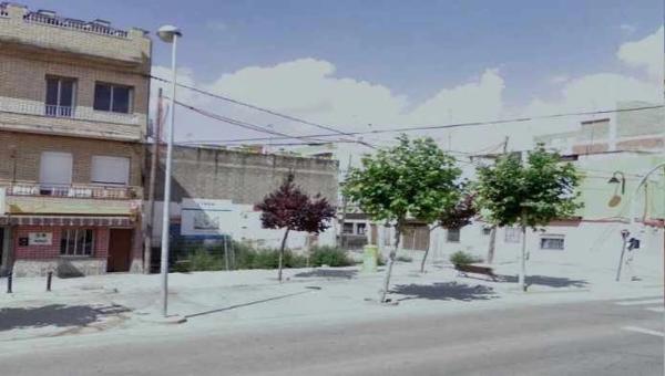 Terreno en calle de Lluís Vives
