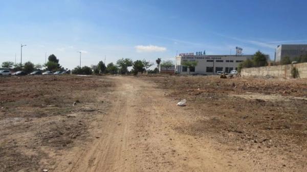 Terreno en ronda de la Quimica, 1