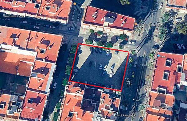 Terreno en calle Hispanitat s/n