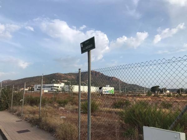 Terreno en calle Llimeres, 4