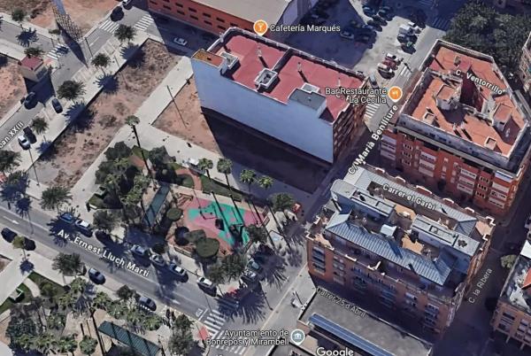 Terreno en calle Marià Benlliure, 15 -13