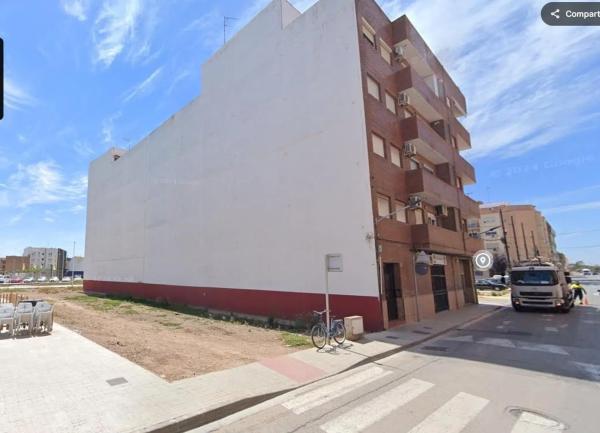 Terreno en calle Marià Benlliure, 15 -13