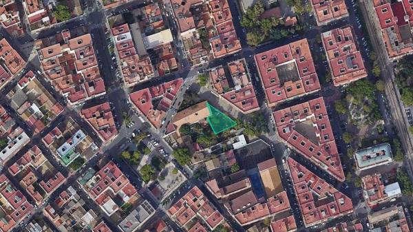 Terreno en calle de Sant Tomàs