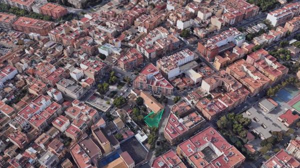 Terreno en calle de Sant Tomàs