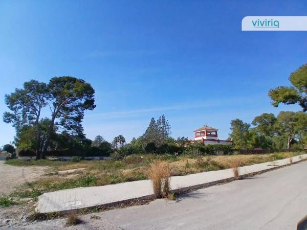 Terreno en calle 325, 20