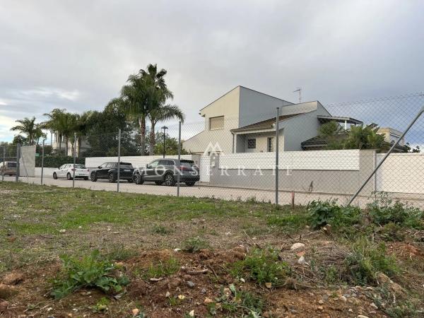 Terreno en calle Sèquia de Tormos