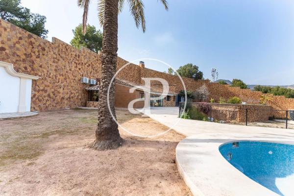 Terreno en Los Monasterios-Alfinach