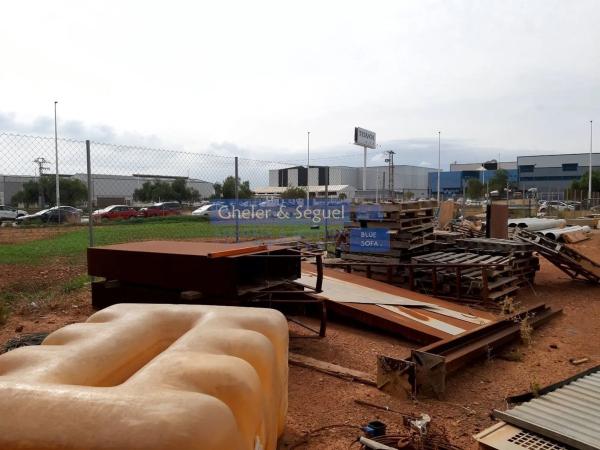 Terreno en calle Llauradors, 4