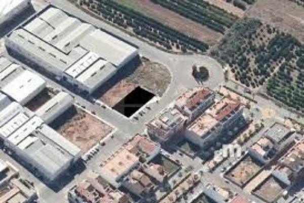 Terreno en calle Gregorio Ordóñez