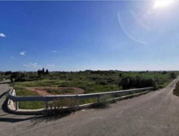 Terreno en travesía de la Peralta, 4