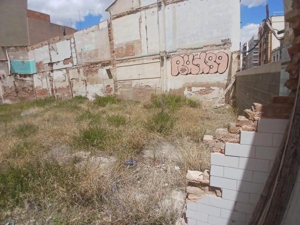 Terreno en avenida de les Corts Valencianes