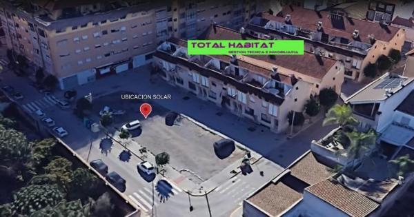 Terreno en calle Corts Valencianes, 13