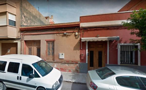 Terreno en calle de Lepanto