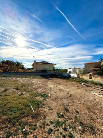 Terreno en calle Sèquia de Tormos